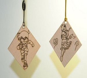 别具一格的手机饰品激光刻字  第1张